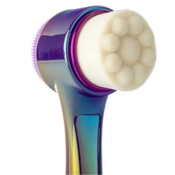 NIB Almost Famous “Clean Freak” Facial 2-in-1 Exfoliating Skin Cleaner - Picture 3 of 5